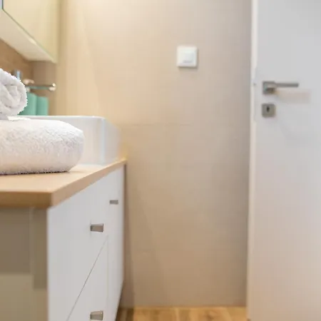 Melber Apartman Kosz